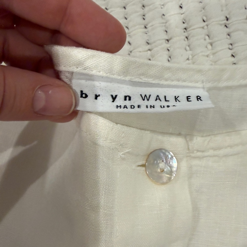Boxy Ivory Button-Front Linen Top - Picture 2 of 3